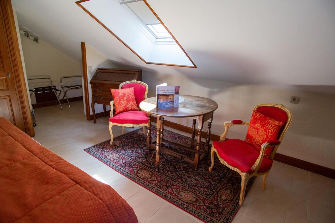 Hotel Le Manoir De Mathan Crepon A La Campagne 5 Mn D'Arromanches Et 10 Mn De Bayeux Экстерьер фото