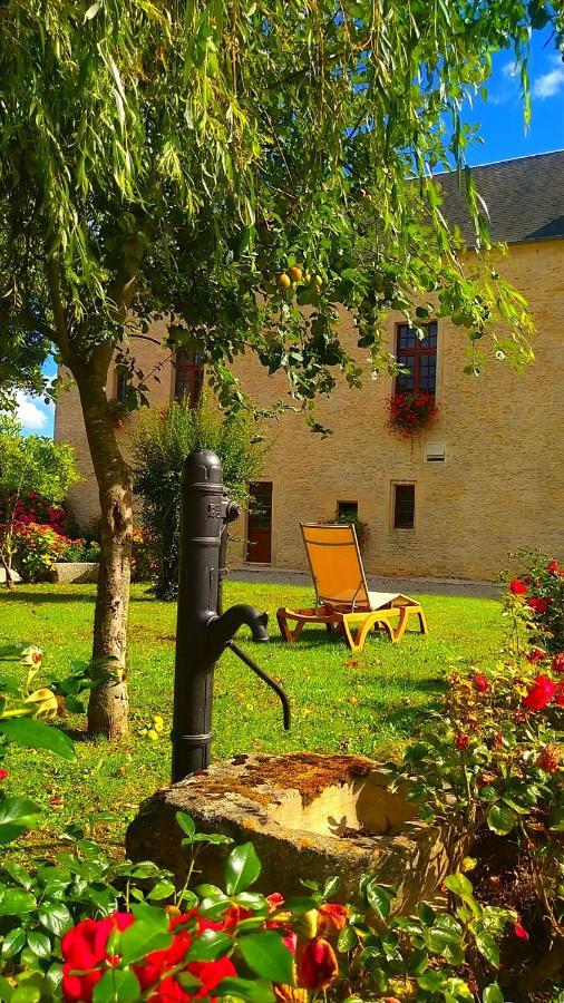 Hotel Le Manoir De Mathan Crepon A La Campagne 5 Mn D'Arromanches Et 10 Mn De Bayeux Экстерьер фото