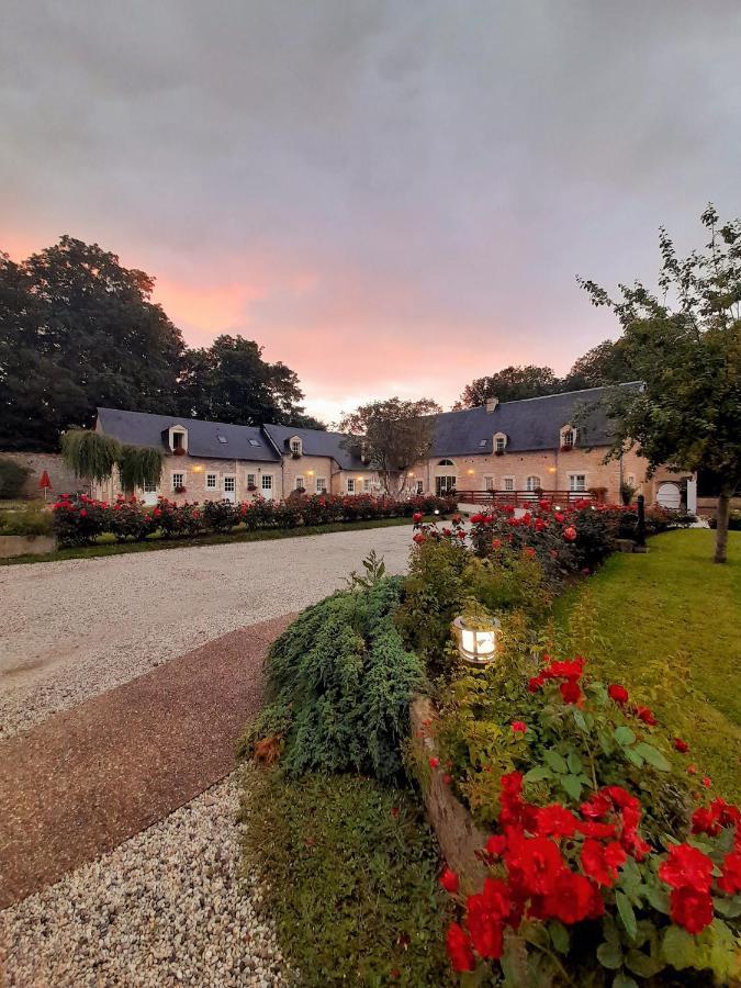 Hotel Le Manoir De Mathan Crepon A La Campagne 5 Mn D'Arromanches Et 10 Mn De Bayeux Экстерьер фото