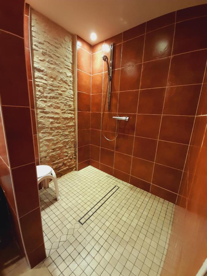 Hotel Le Manoir De Mathan Crepon A La Campagne 5 Mn D'Arromanches Et 10 Mn De Bayeux Экстерьер фото